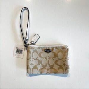 NWT Coach Wristlet